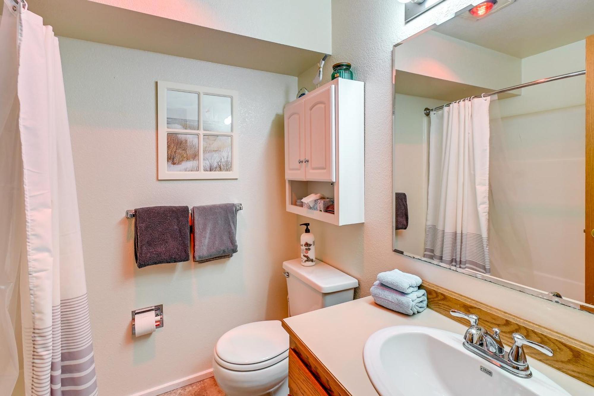 Ocean Shores Condo With Balcony Less Than 1 Mi To Beach! Kültér fotó