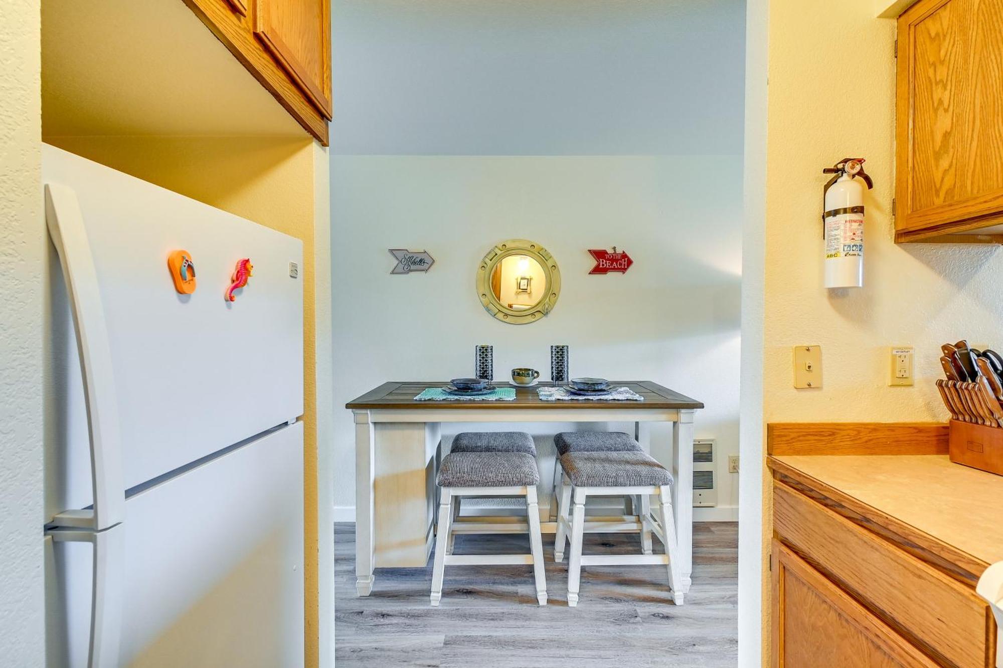 Ocean Shores Condo With Balcony Less Than 1 Mi To Beach! Kültér fotó